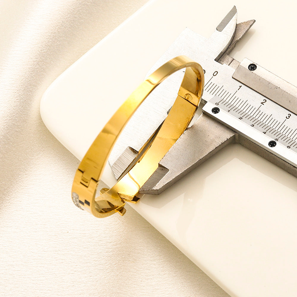 304 Stainless Steel Checkerboard V-Motif Pave Bangle Bracelet
