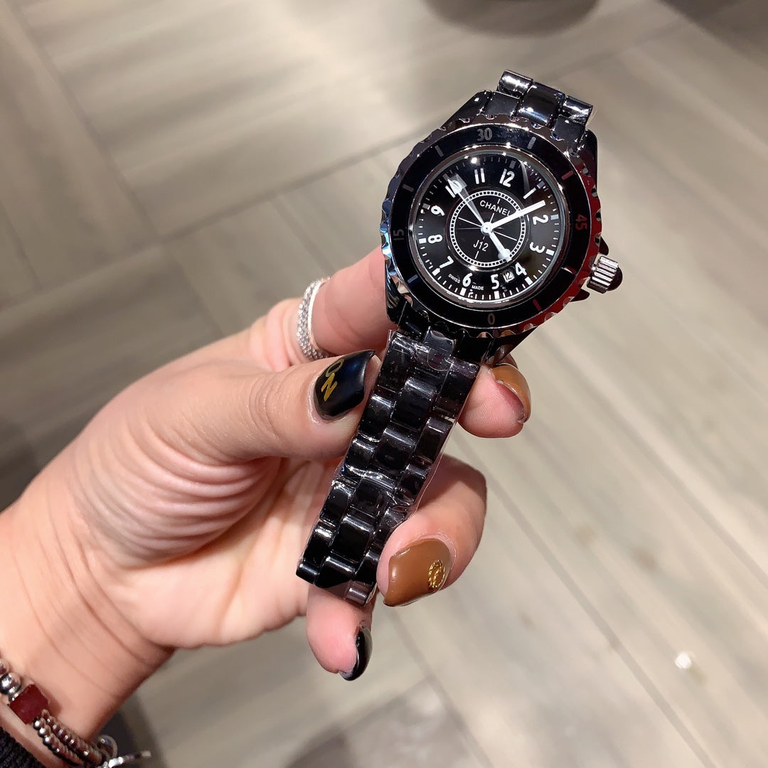 Round Quartz Bracelet Watch - 32mm and 39mm 005