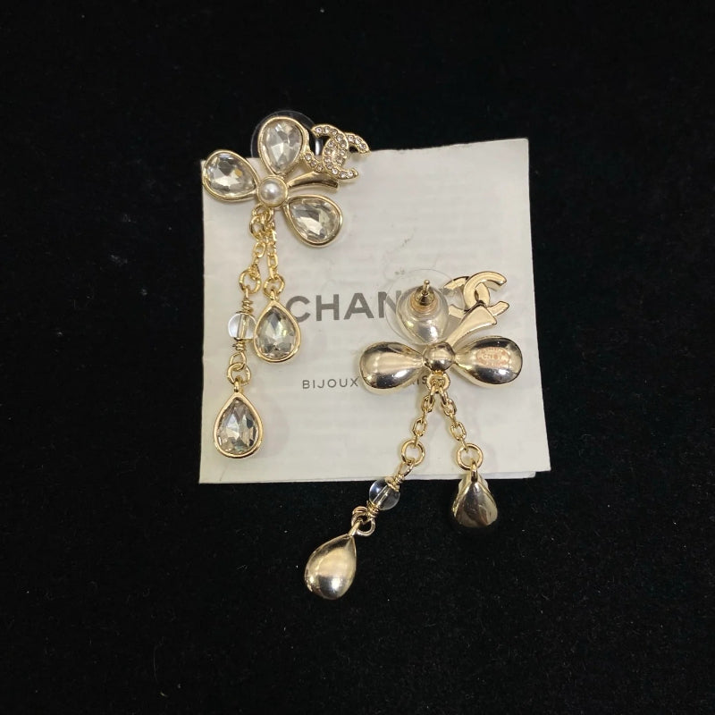 Flower & Teardrop Chain Dangle Earrings