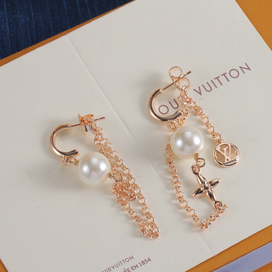 Pearl-Effect & Chain Charm Hoop Earrings