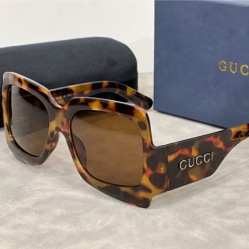 Gafas de sol de mariposa extragrandes con patillas anchas con logotipo
