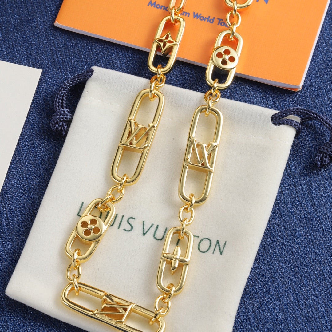 Chunky Paperclip Chain Necklace