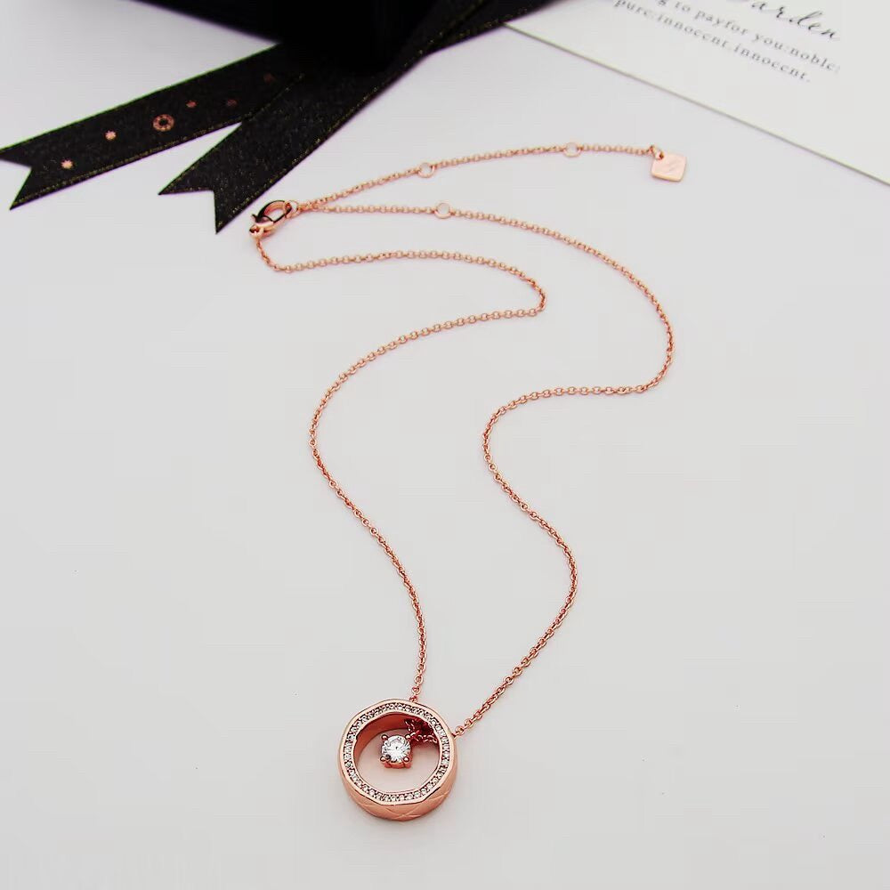 Collier pendentif cercle ouvert