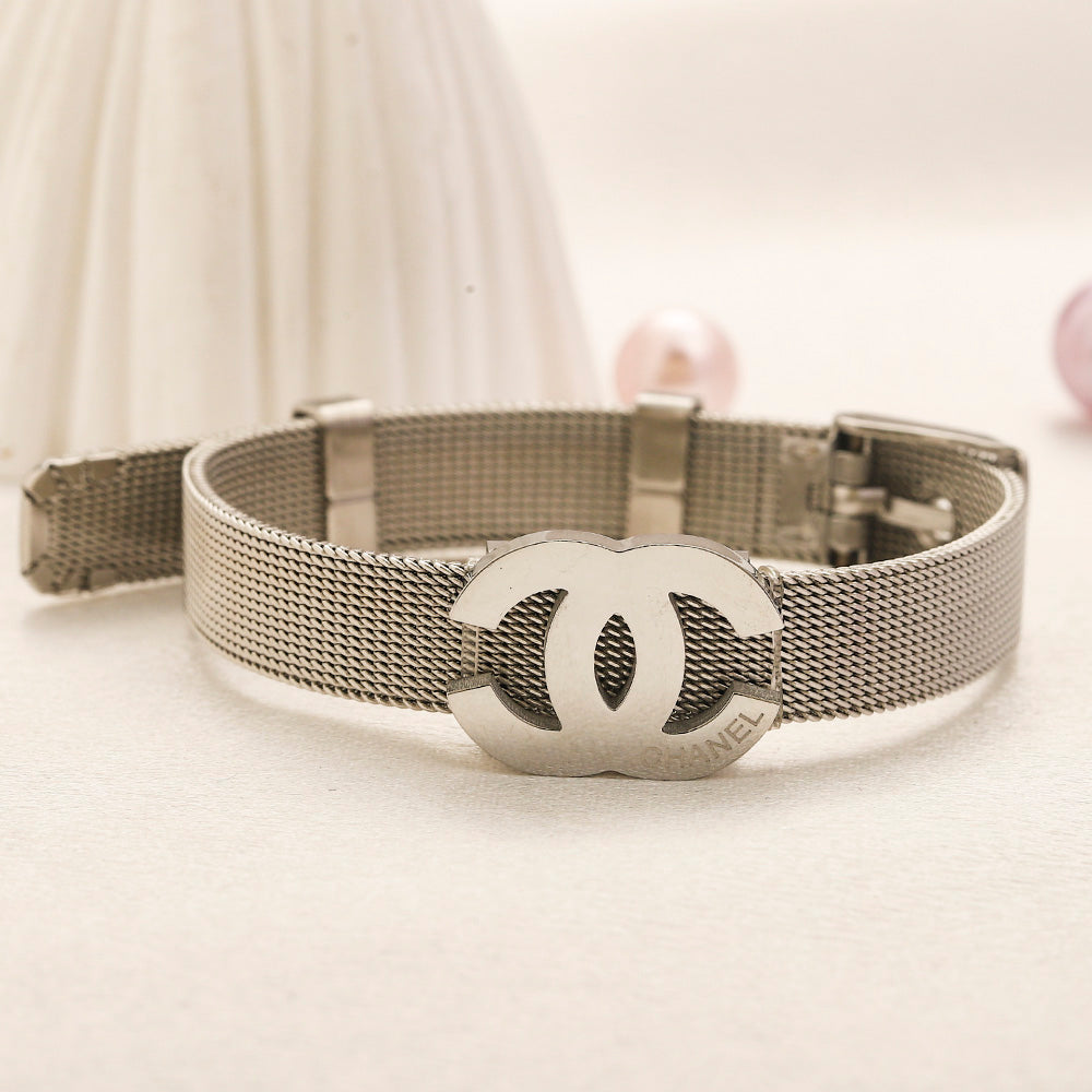 Bracelet Interlocking-C en maille de fil en acier inoxydable 304
