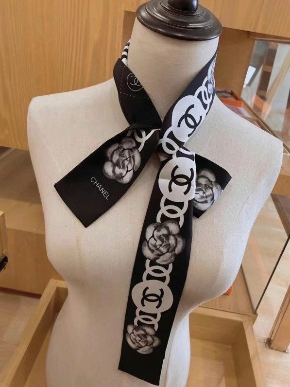 Camellia & Interlocking-C Ribbon Scarf - 5 x 120 cm