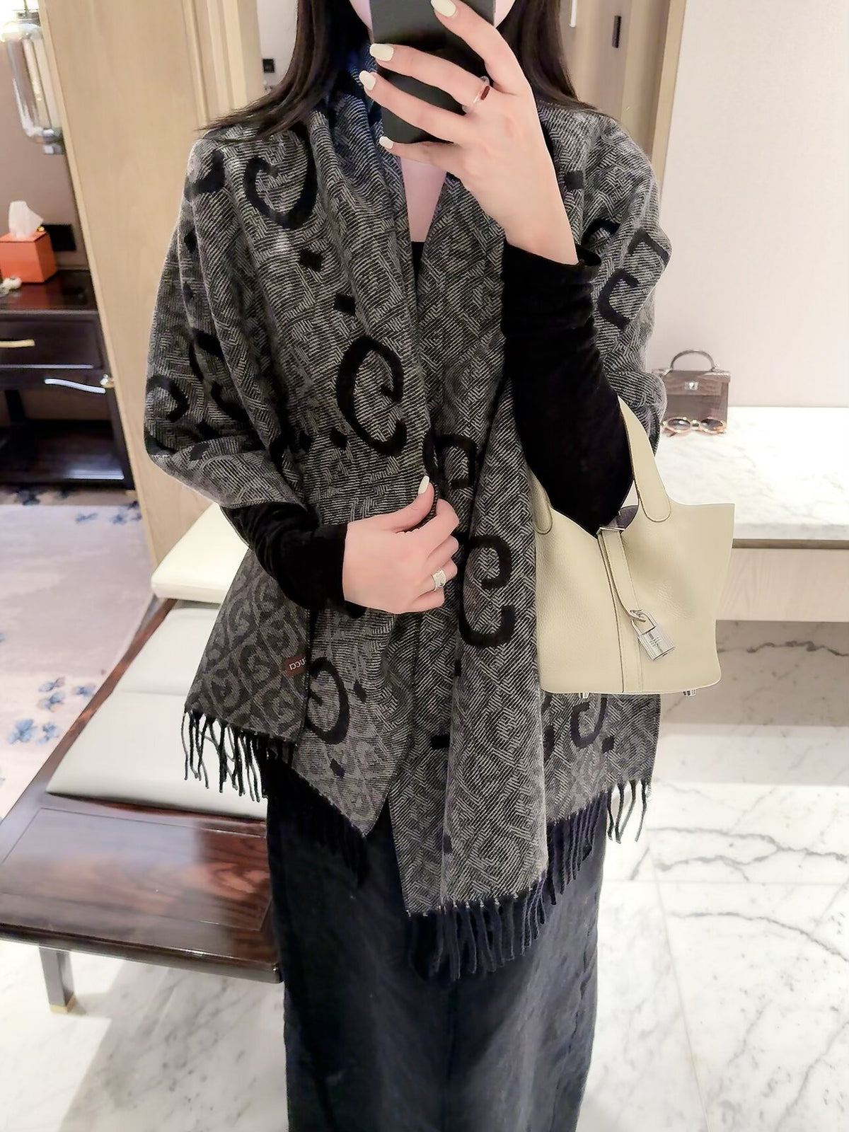Oversized Double-G Motif Fringed Scarf