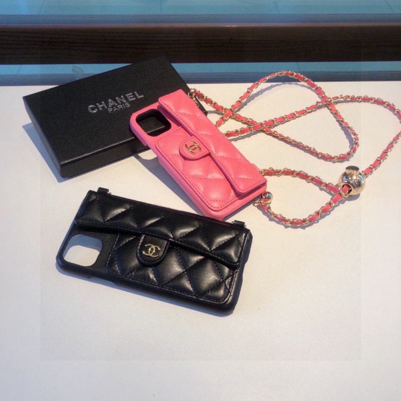Funda para teléfono acolchada con correa de cadena larga