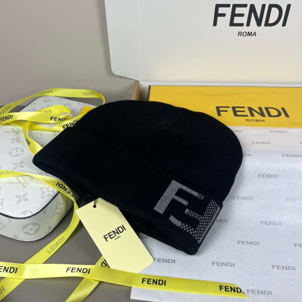 Gorro de punto acanalado con motivo geométrico