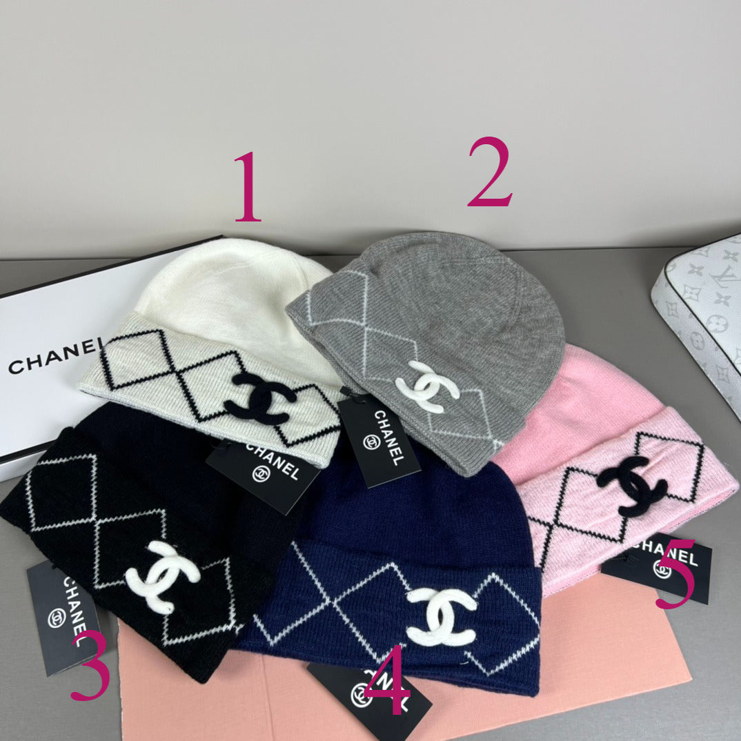 Diamond Pattern Knit Beanie