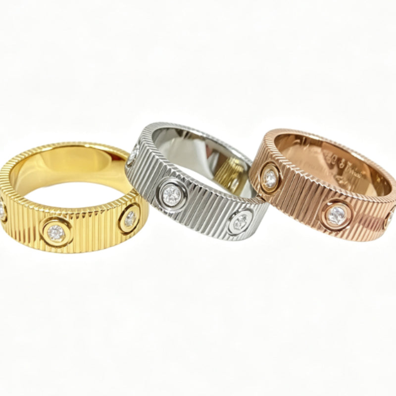 Ribbed Wide Band Ring with Bezel-Set Stone Accents