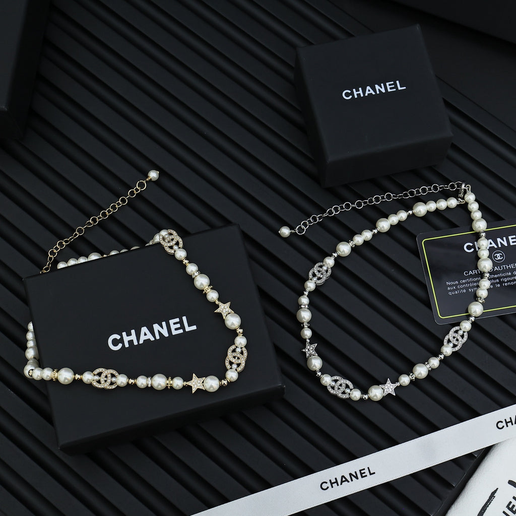 Collier perles aspect nacre et maillons ovales