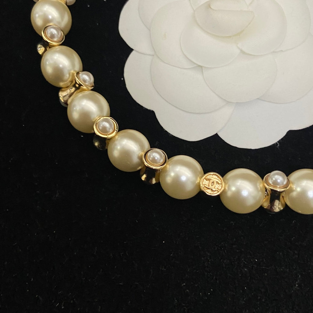 Classic Pearl-Look Beaded Choker