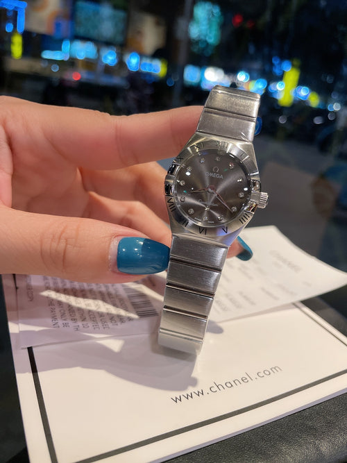28mm Gray Dial Bracelet Watch - product view 2