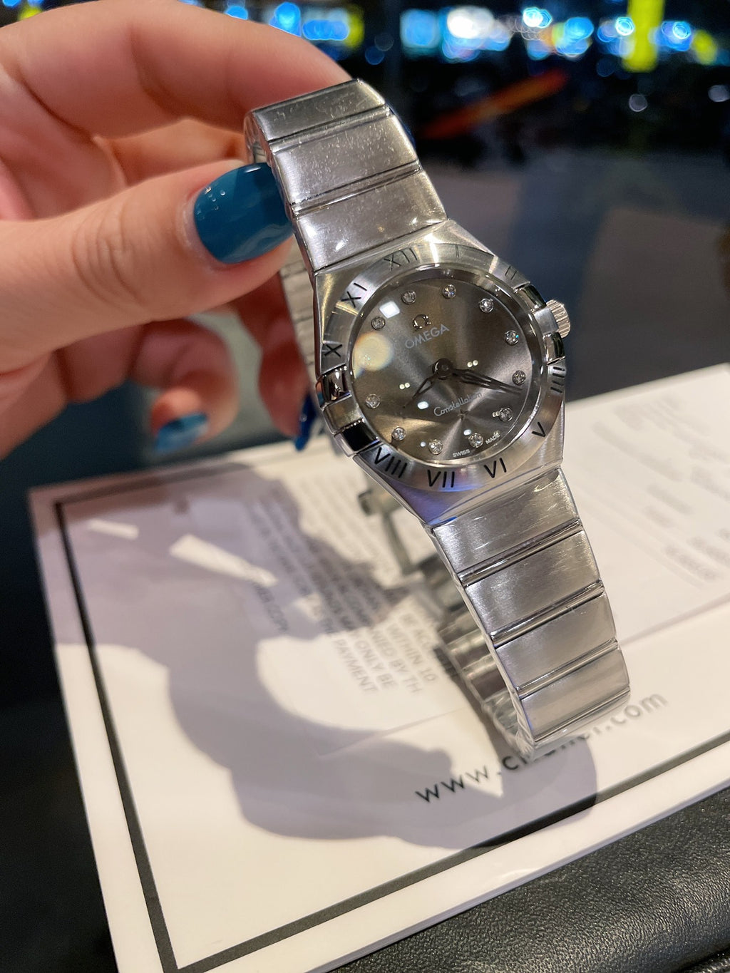 28mm Gray Dial Bracelet Watch - product view 3