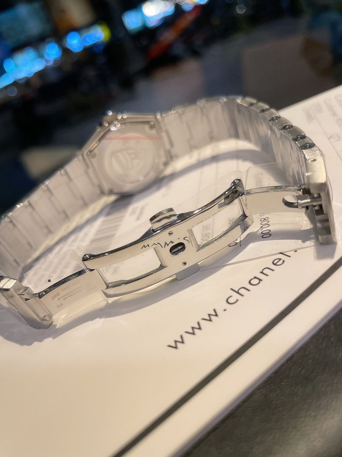28mm Gray Dial Bracelet Watch - product view 5