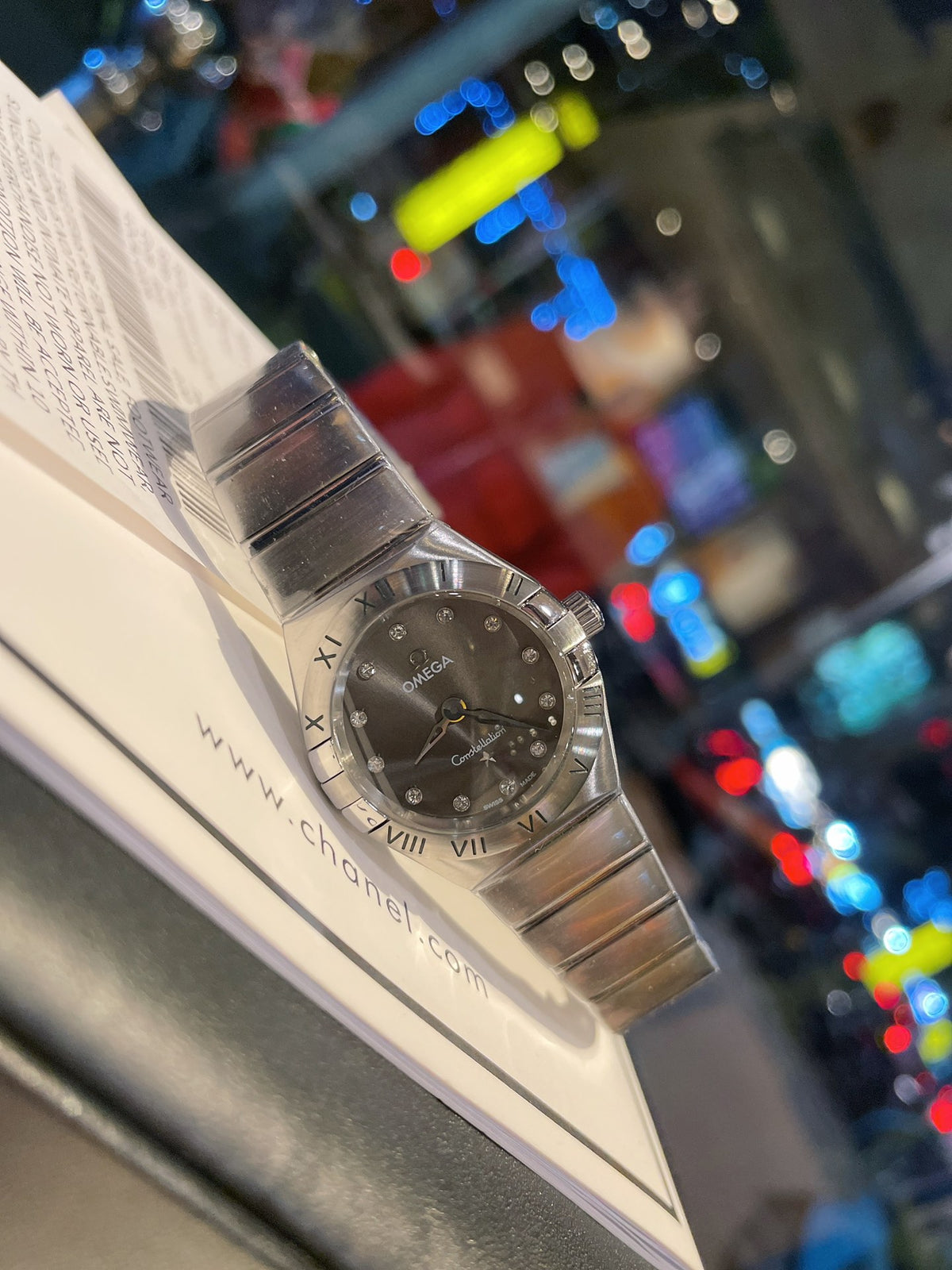 28mm Gray Dial Bracelet Watch - product view 7