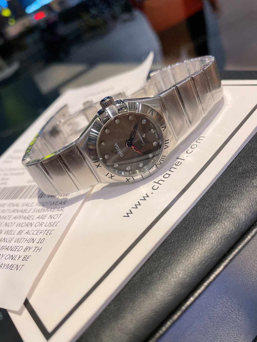 28mm Gray Dial Bracelet Watch - product view 8
