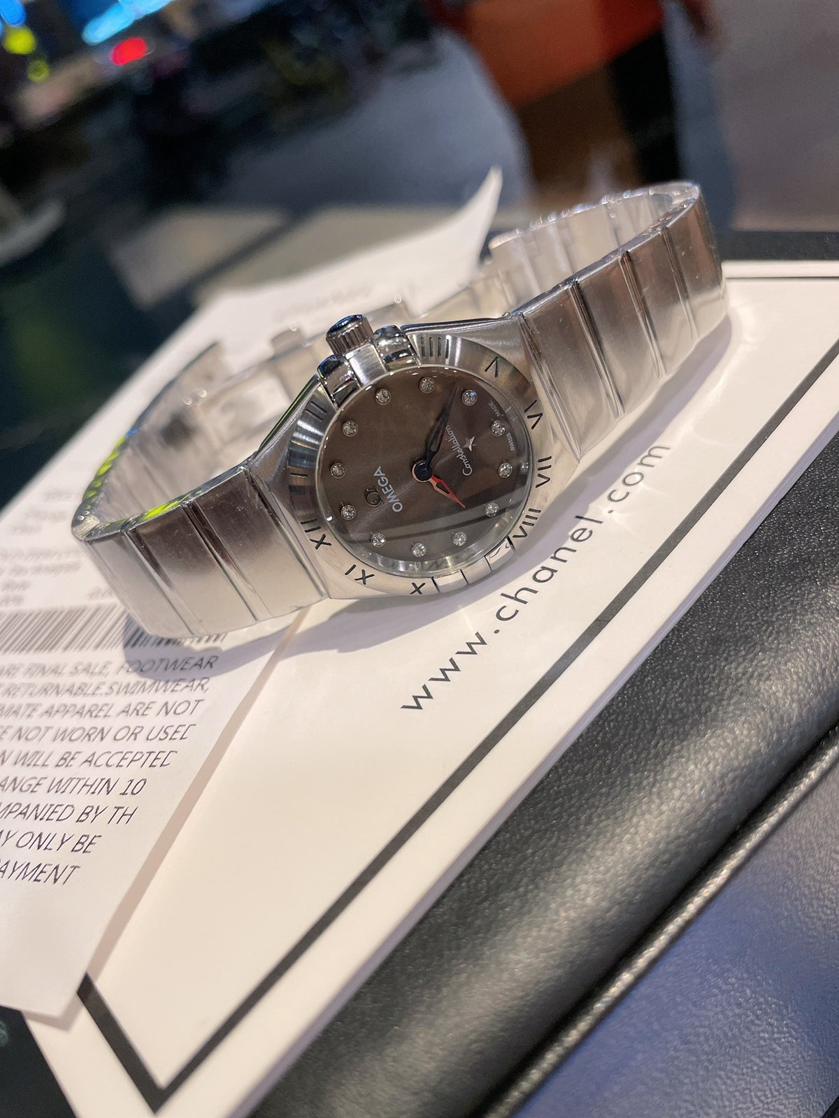 28mm Gray Dial Bracelet Watch - product view 8