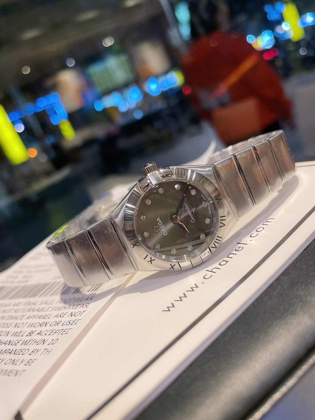 28mm Gray Dial Bracelet Watch - product view 9