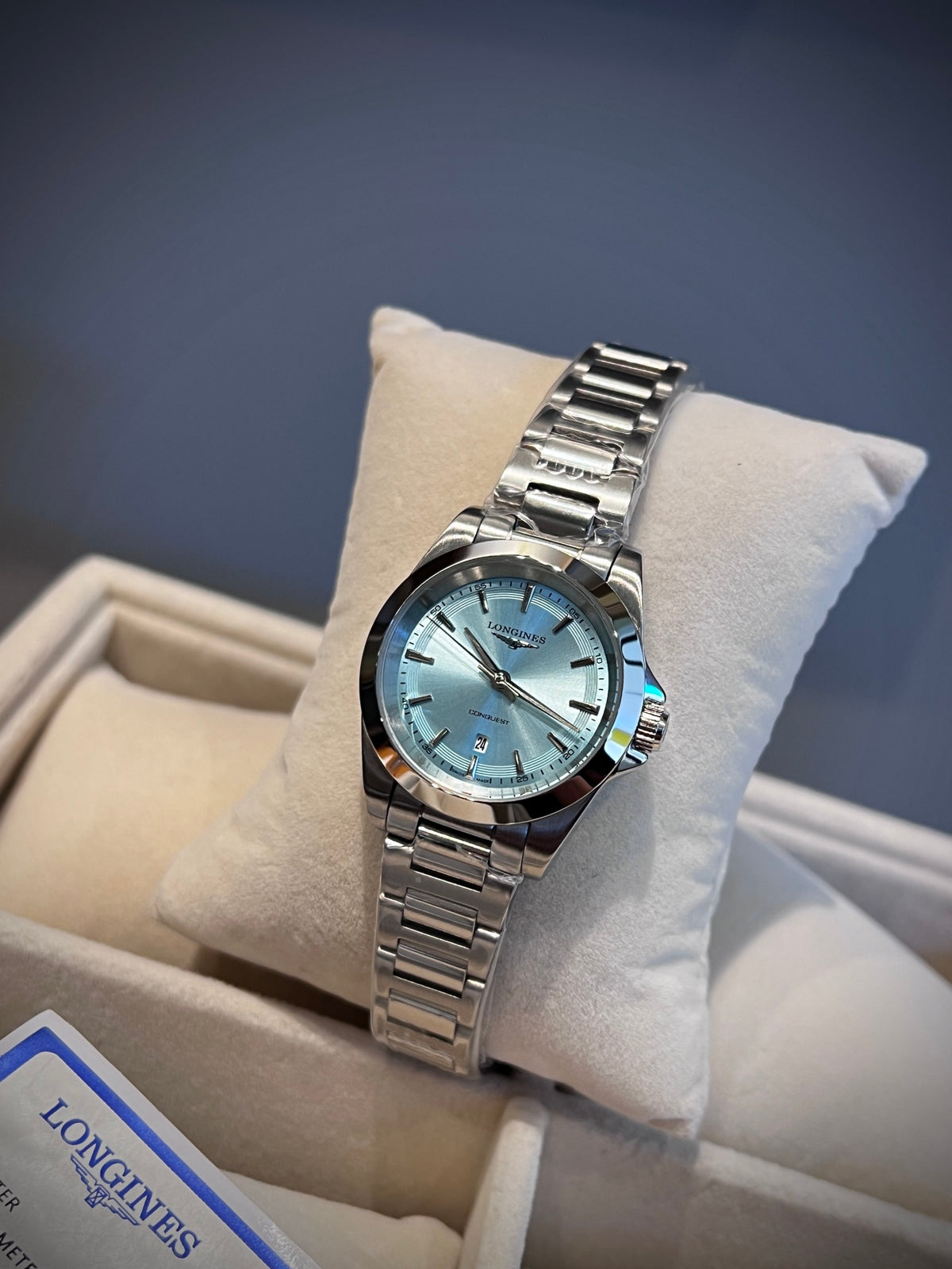 30mm bracelet watch detail