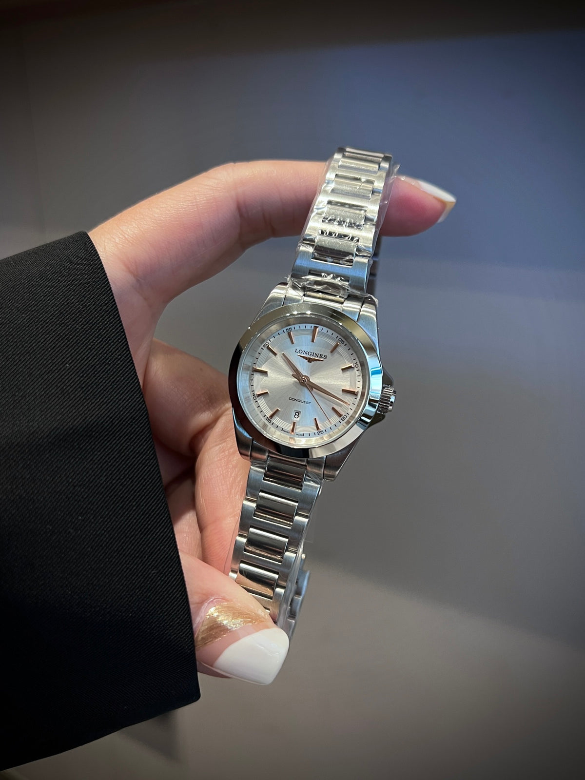30mm bracelet watch detail