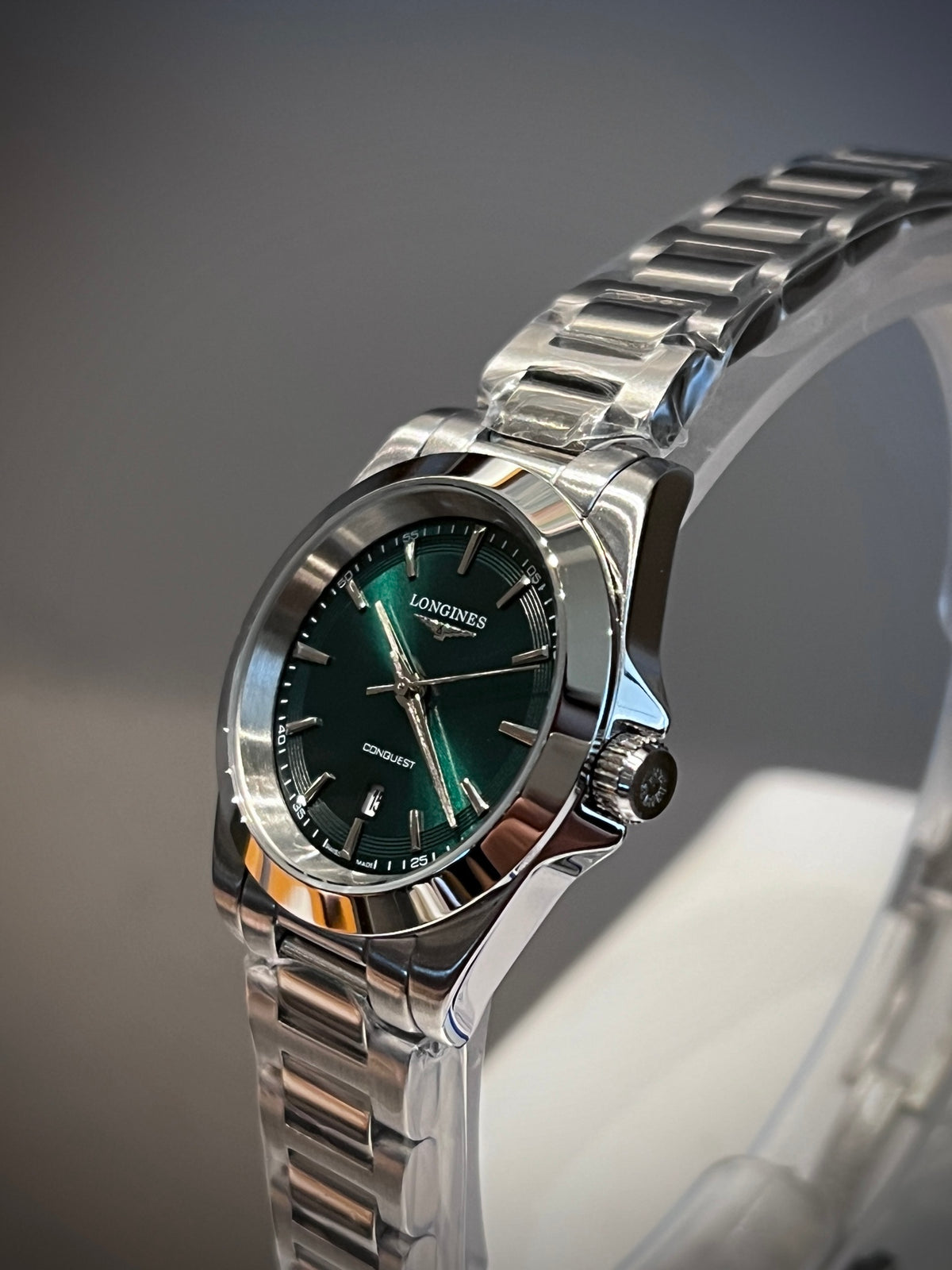 30mm bracelet watch detail