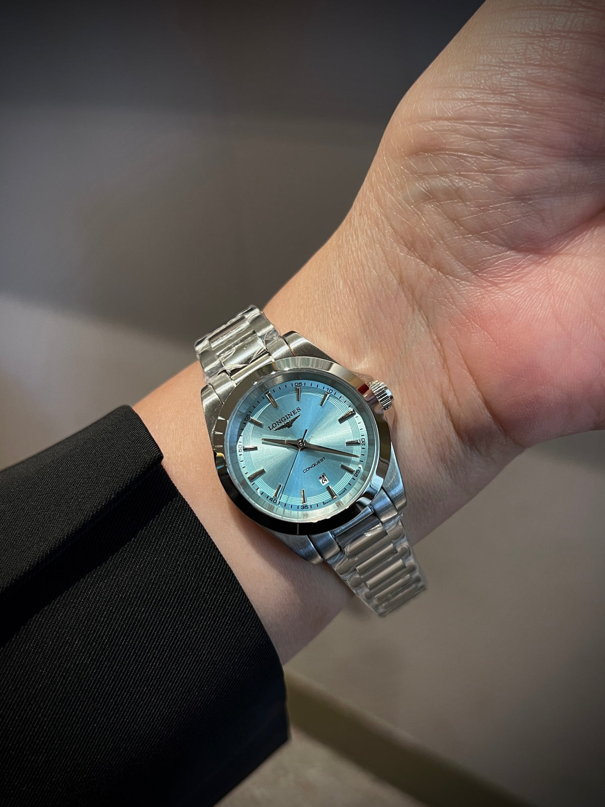 30mm bracelet watch detail