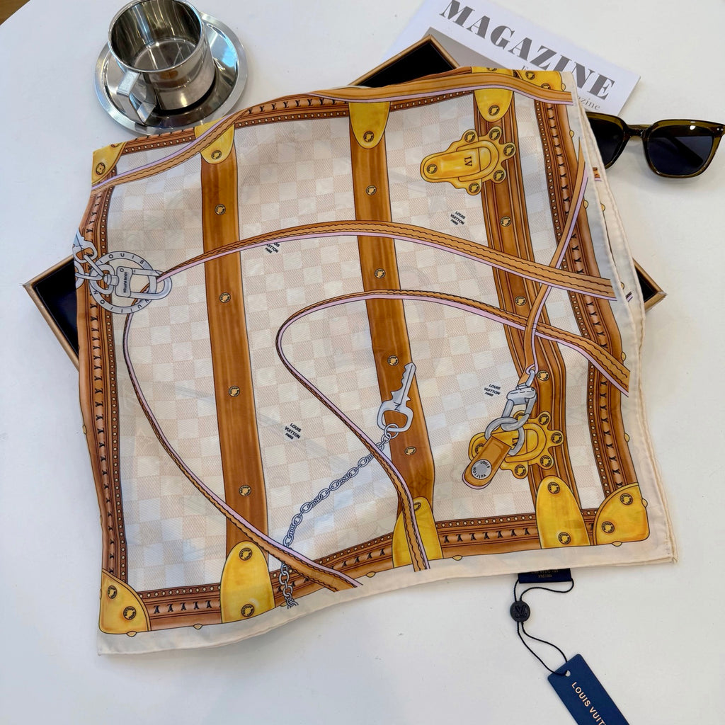 Foulard carré à imprimé damier et coffre - 90 x 90 cm
