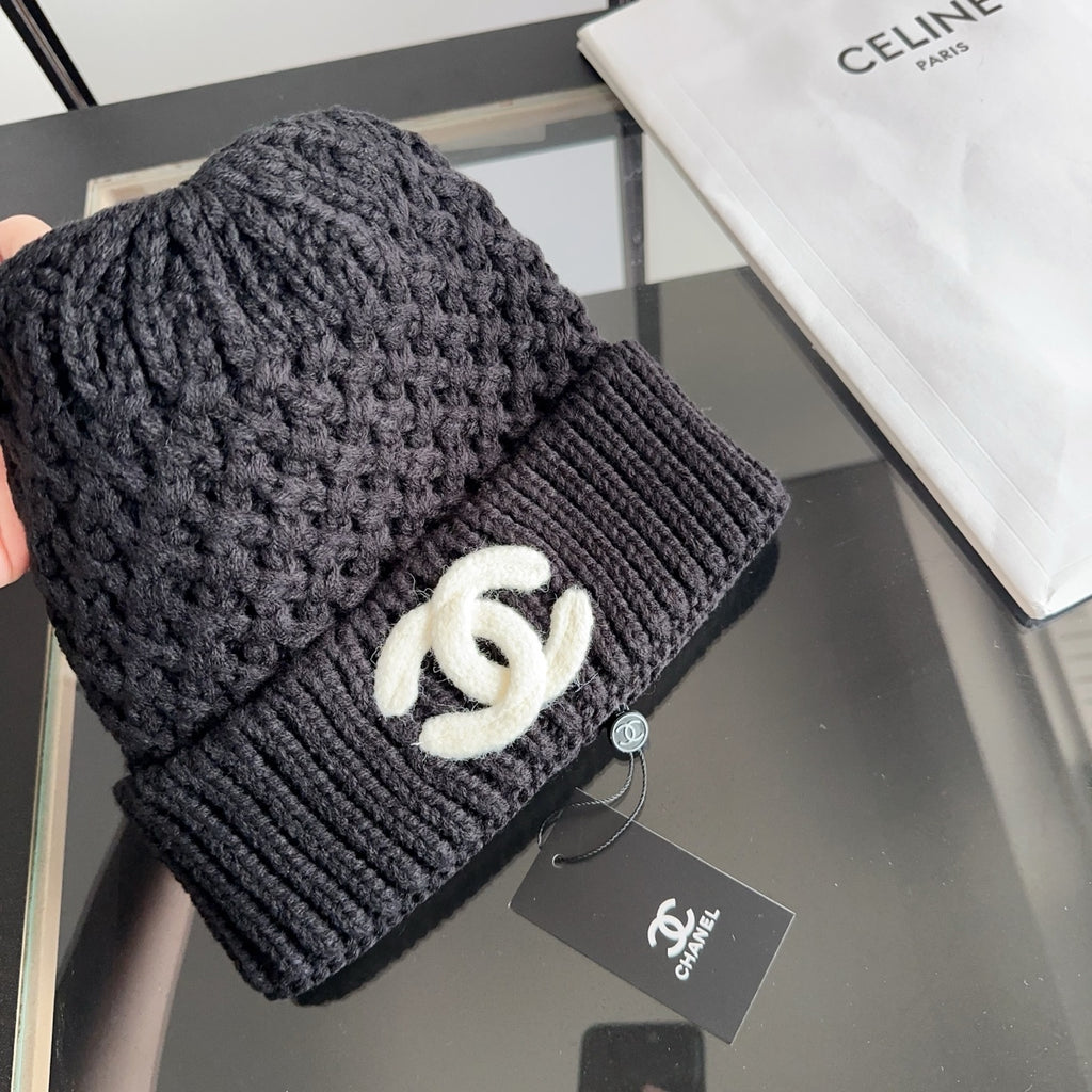 Chunky Cable Knit Cuffed Beanie
