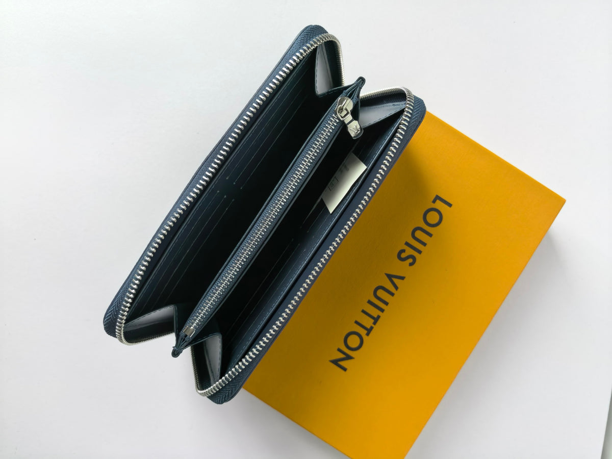 Portefeuille long multicolore à monogramme 005