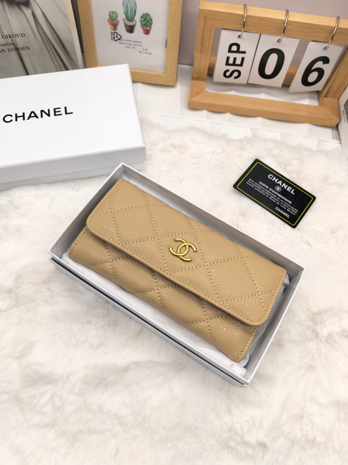 Diamond Quilted Long Flap Wallet 022