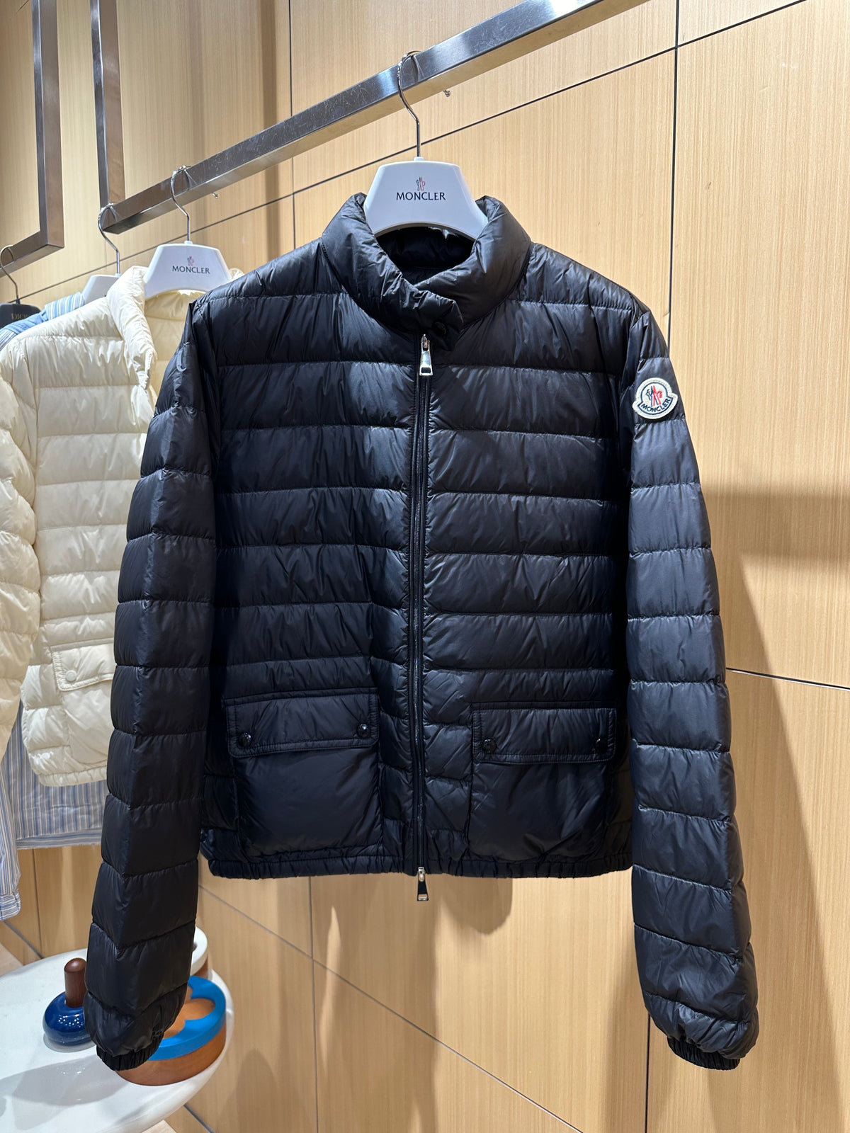 Women's Short Stand-Collar Down Jacket - Black