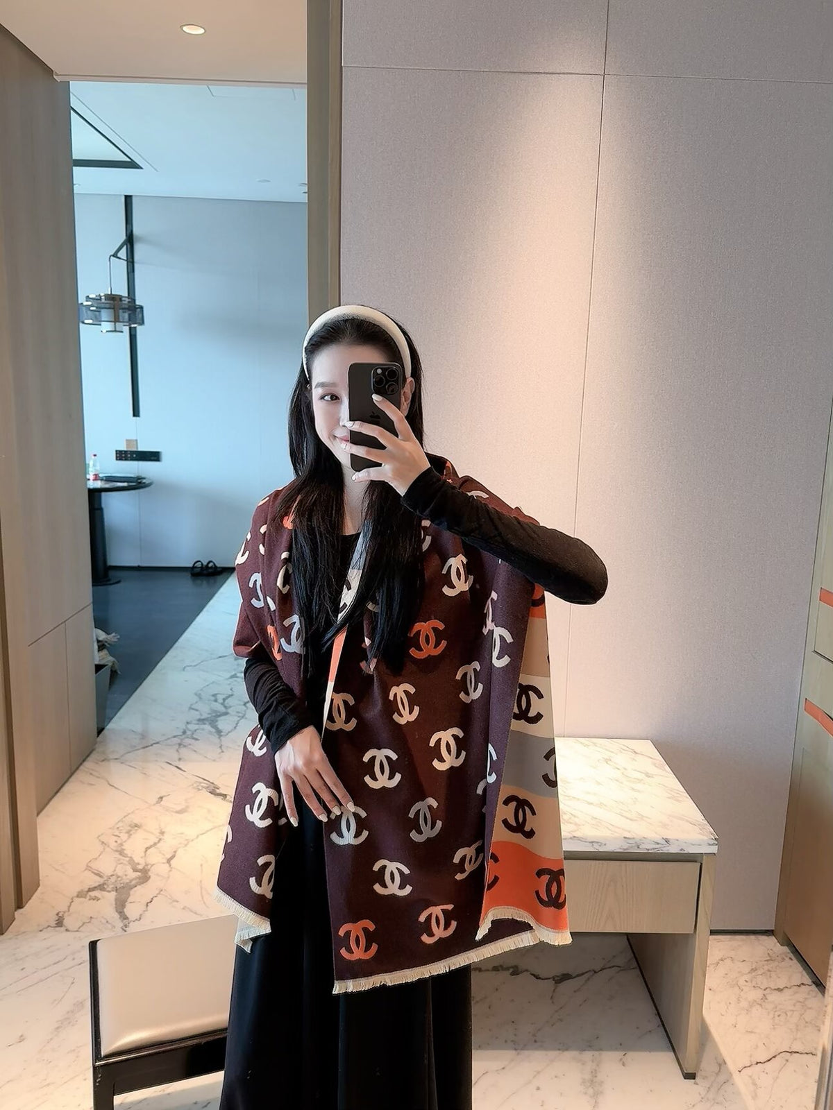 Multicolor Interlocking-C Motif Scarf