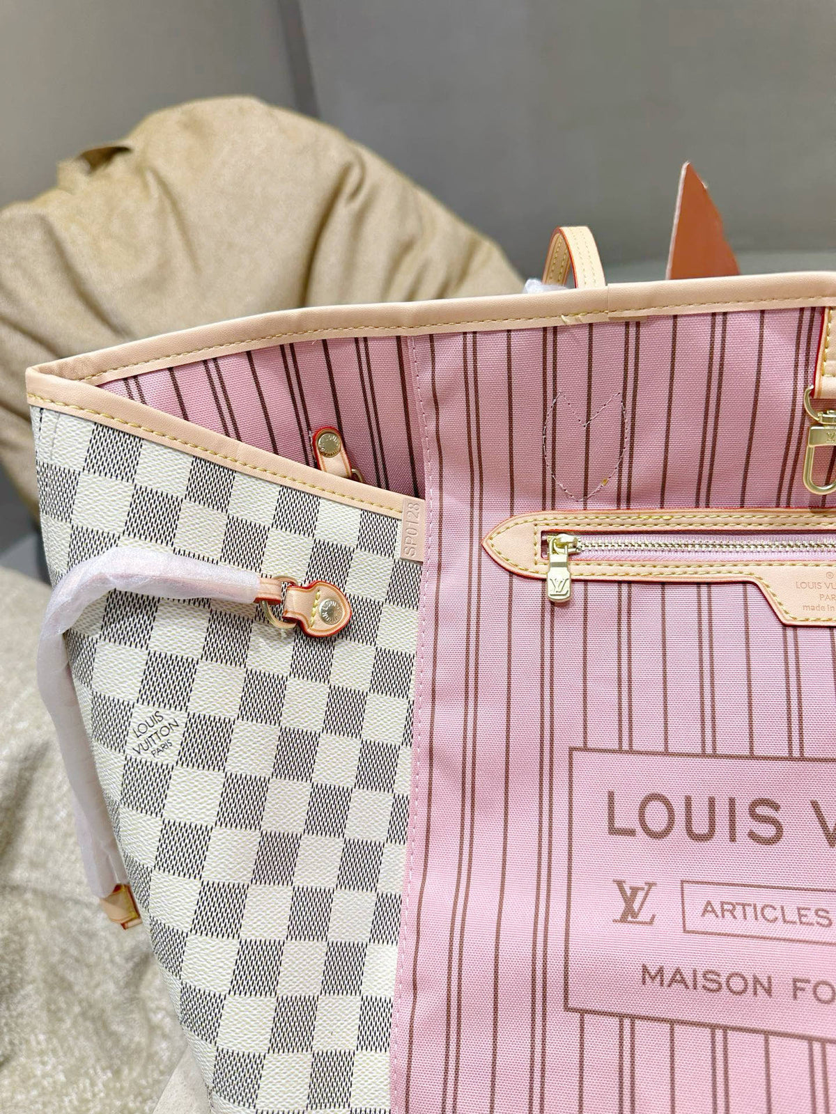 White Check Large Tote with Pouch — view 8