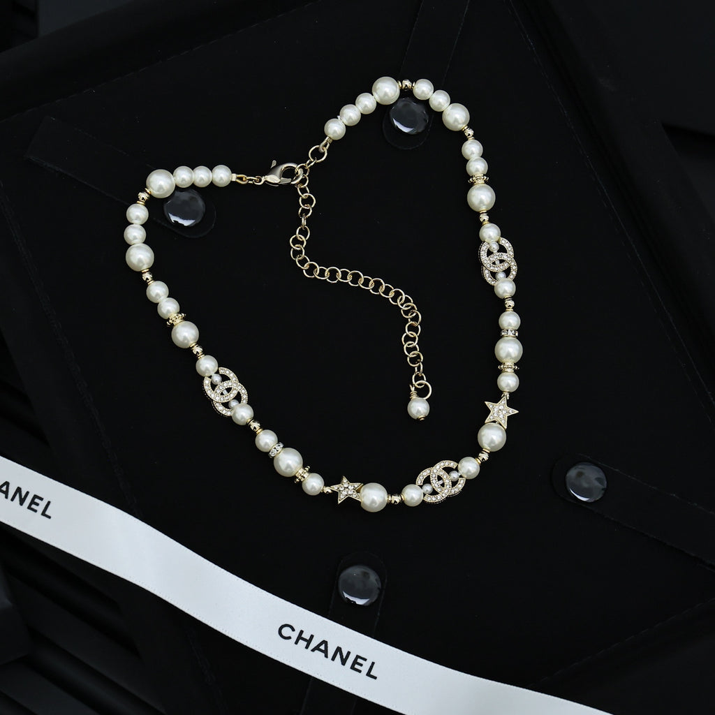Collier perles aspect nacre et maillons ovales