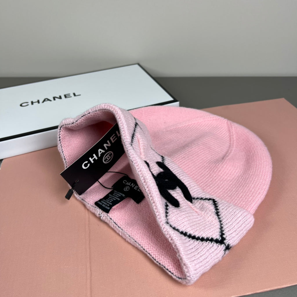 Diamond Pattern Knit Beanie