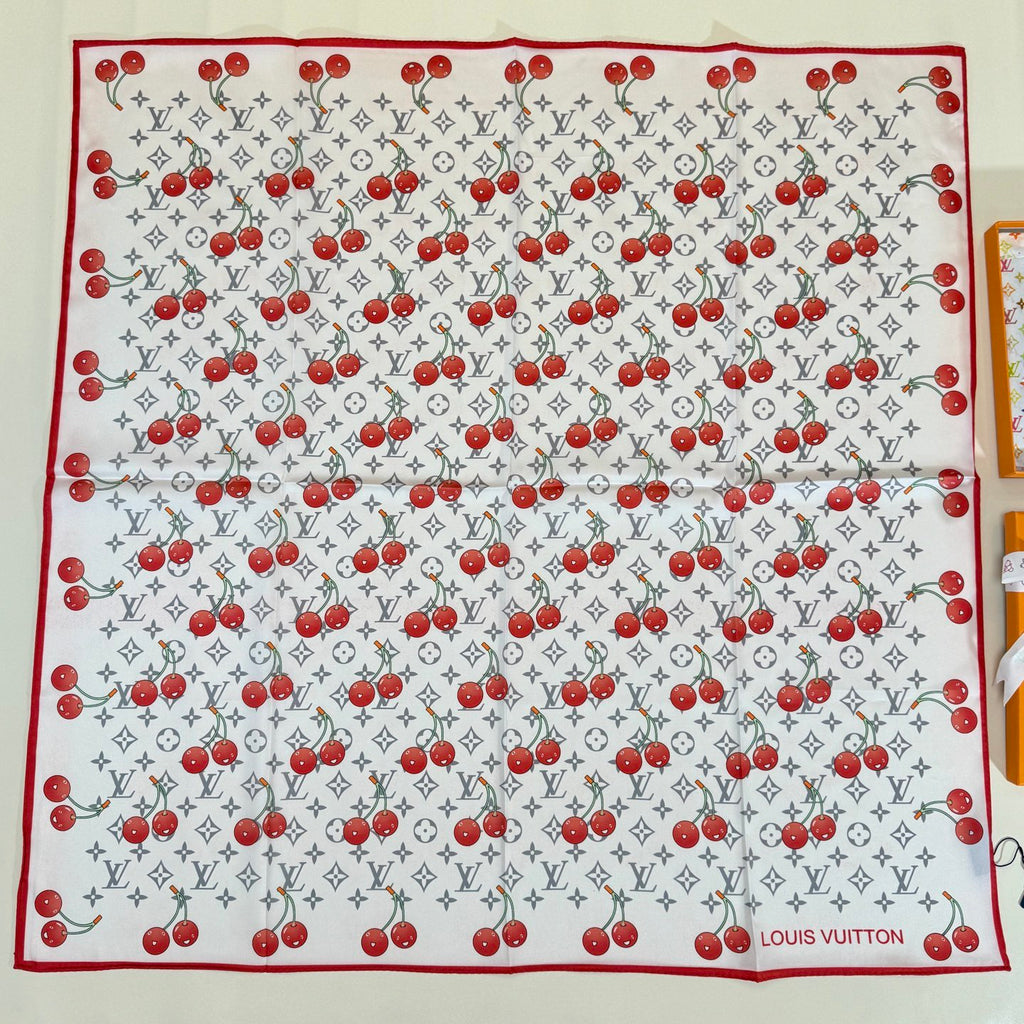 Foulard carré Cerises et monogramme - 90 x 90 cm