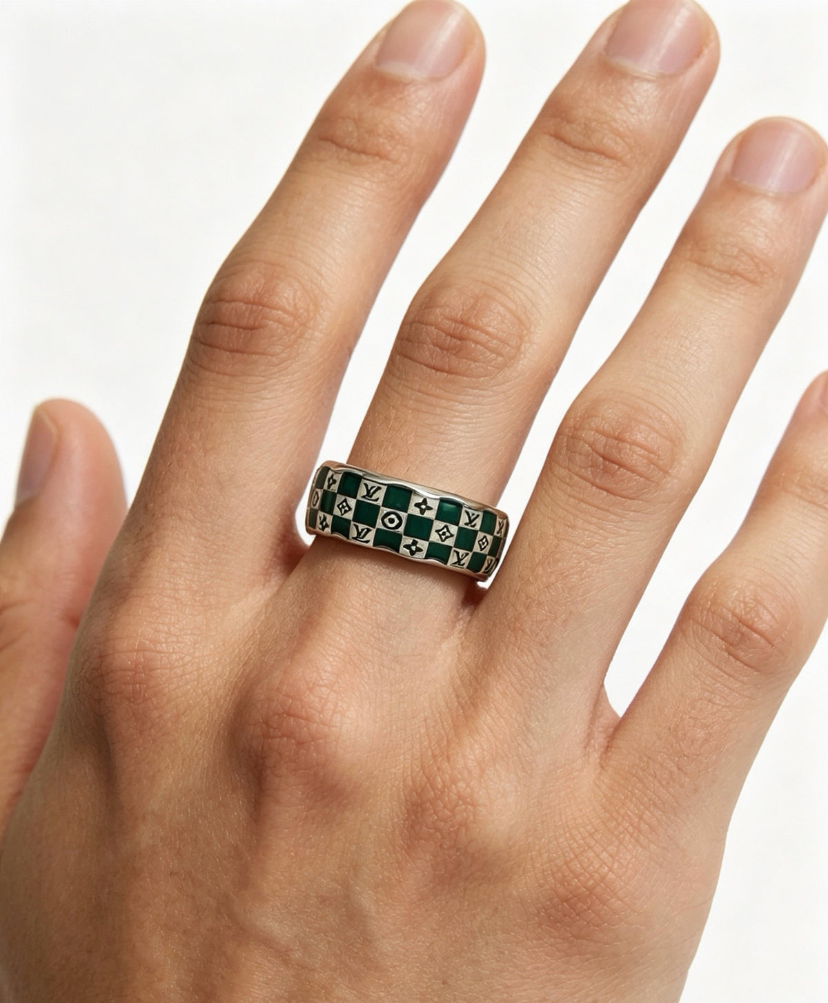 Checkerboard Band Ring - Sizes 6–11