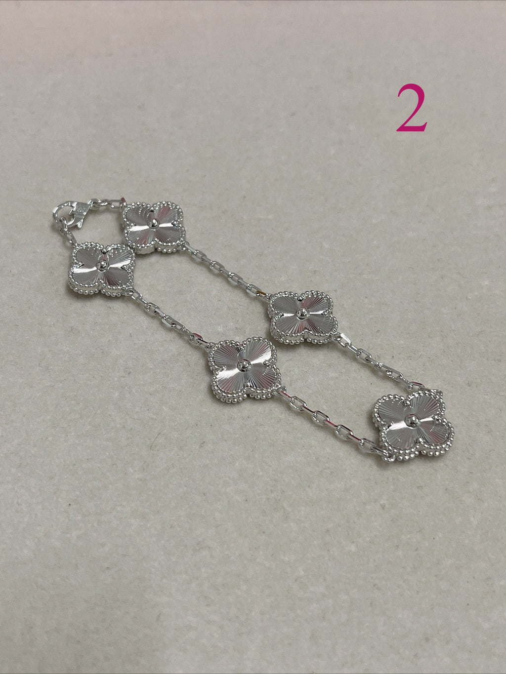 Rounded Quatrefoil Chain Bracelet