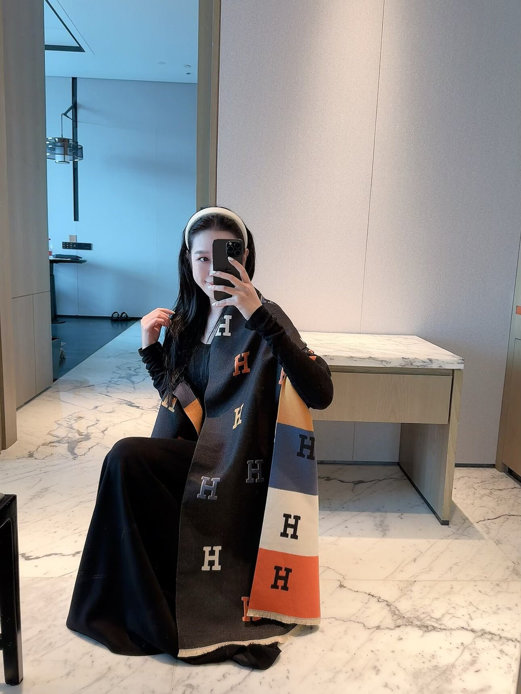 Écharpe enveloppante à motif H colorblock