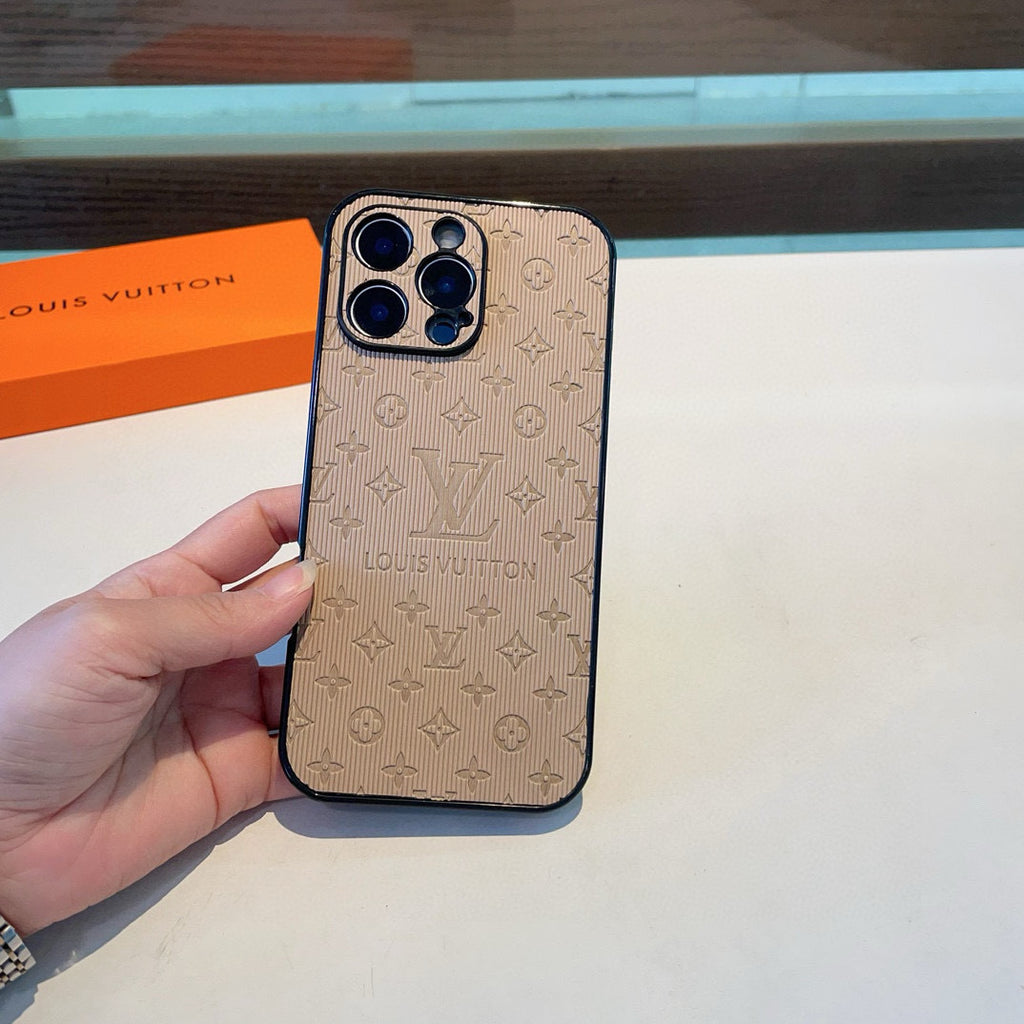 Funda para móvil con monograma en relieve