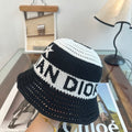Sombrero de pescador de ganchillo con estrella y letras