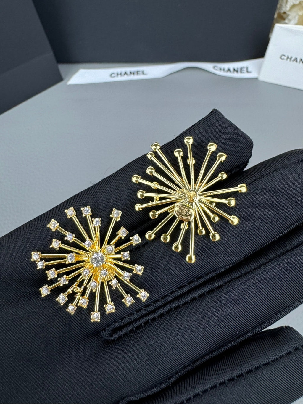 Pendientes de tuerca grandes Sunburst