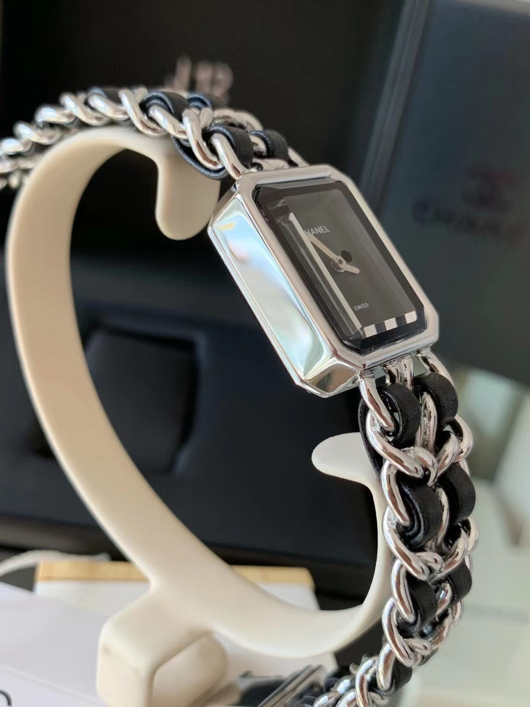 Silver-Tone Rectangular Quartz Watch with Chain Bracelet 004