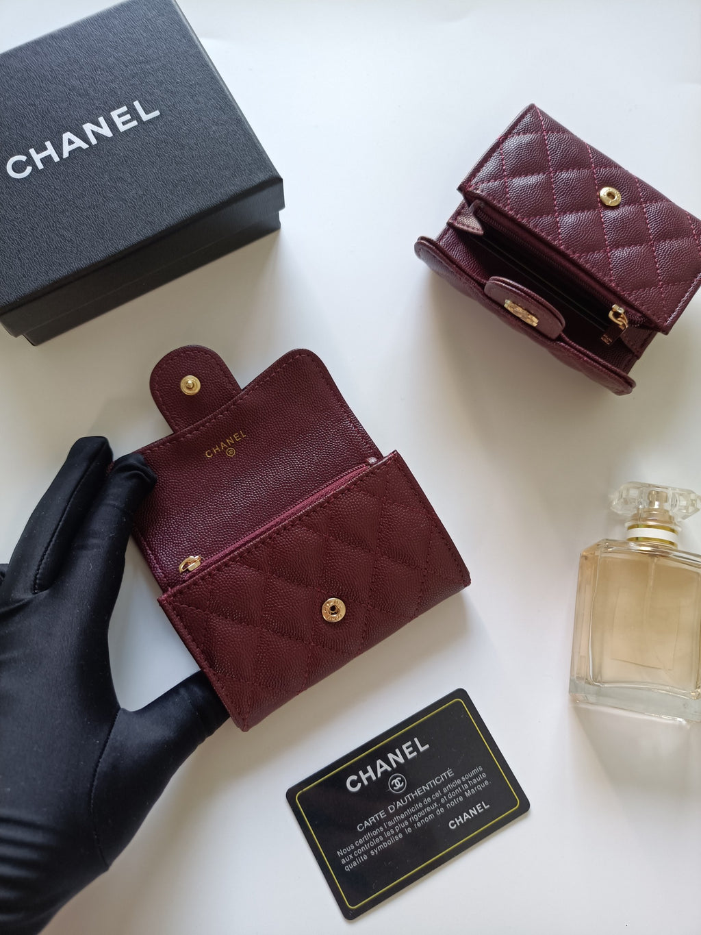 Diamond Quilted Compact Flap Wallet 020