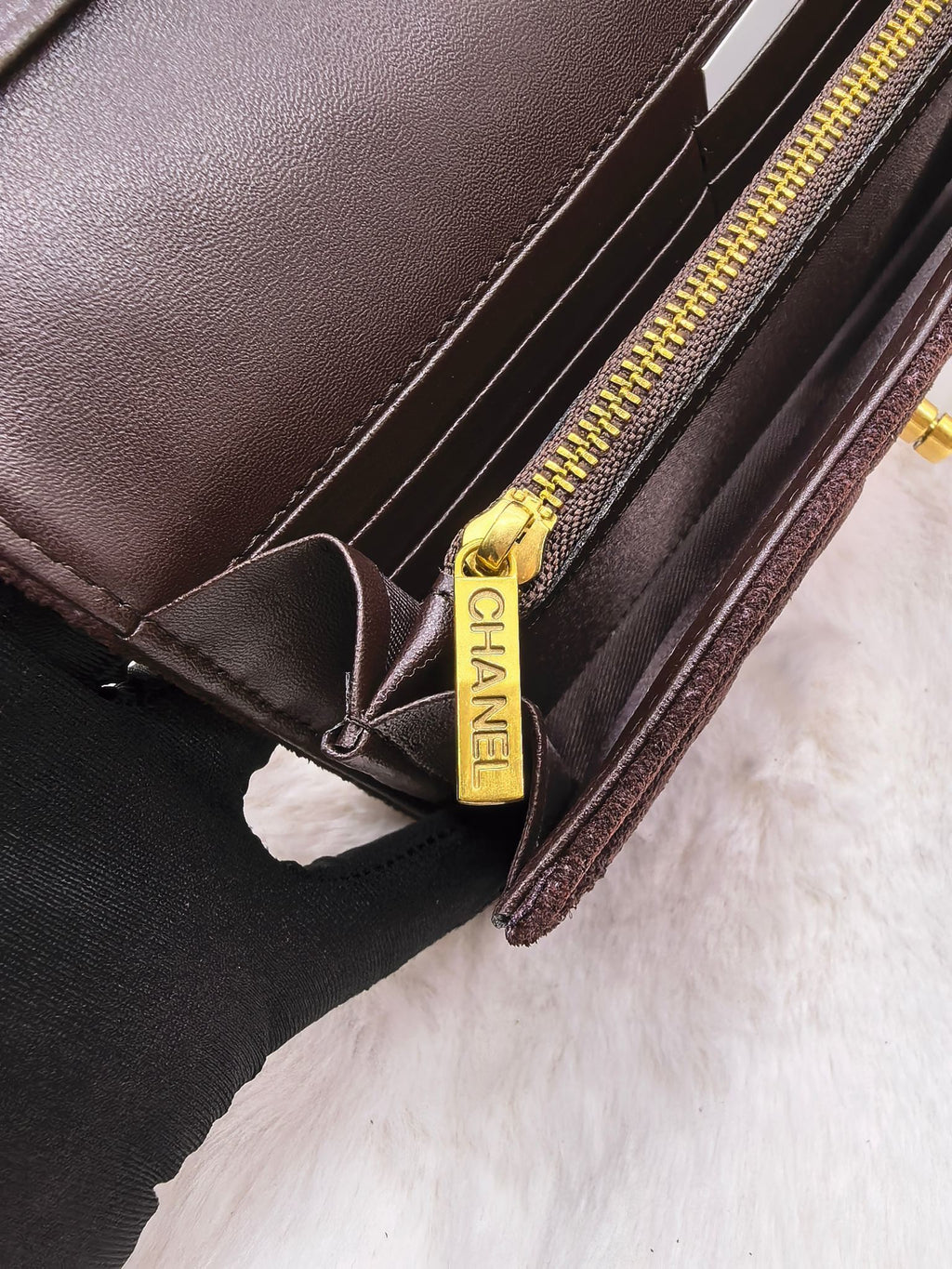 Bolso acolchado mini con correa de cadena 023