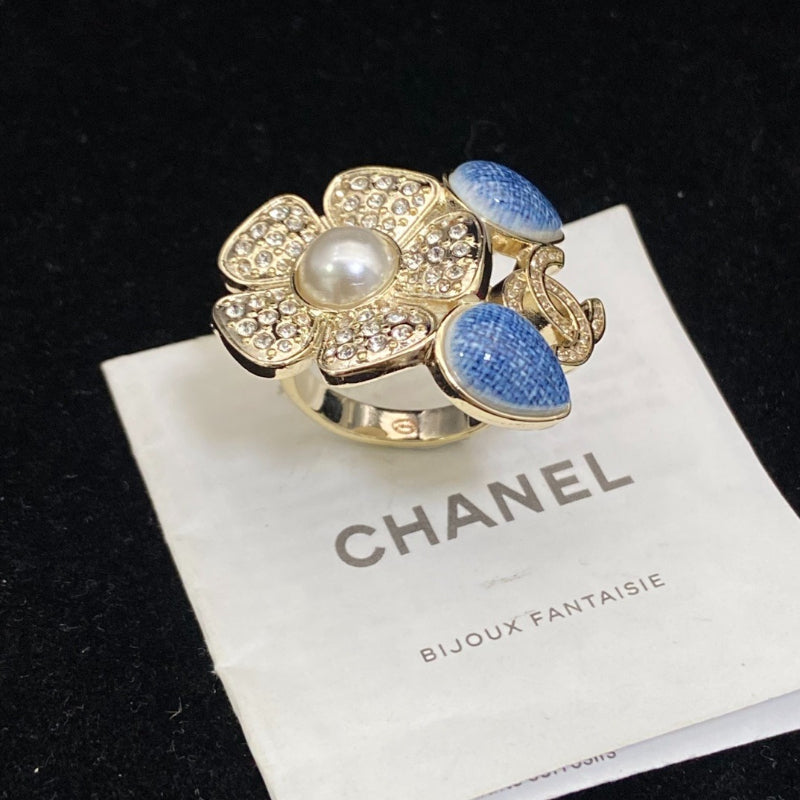 Flower & Heart Statement Ring with Bead Accent