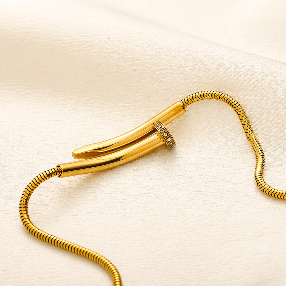 Collar con colgante de clavo horizontal de acero inoxidable 304