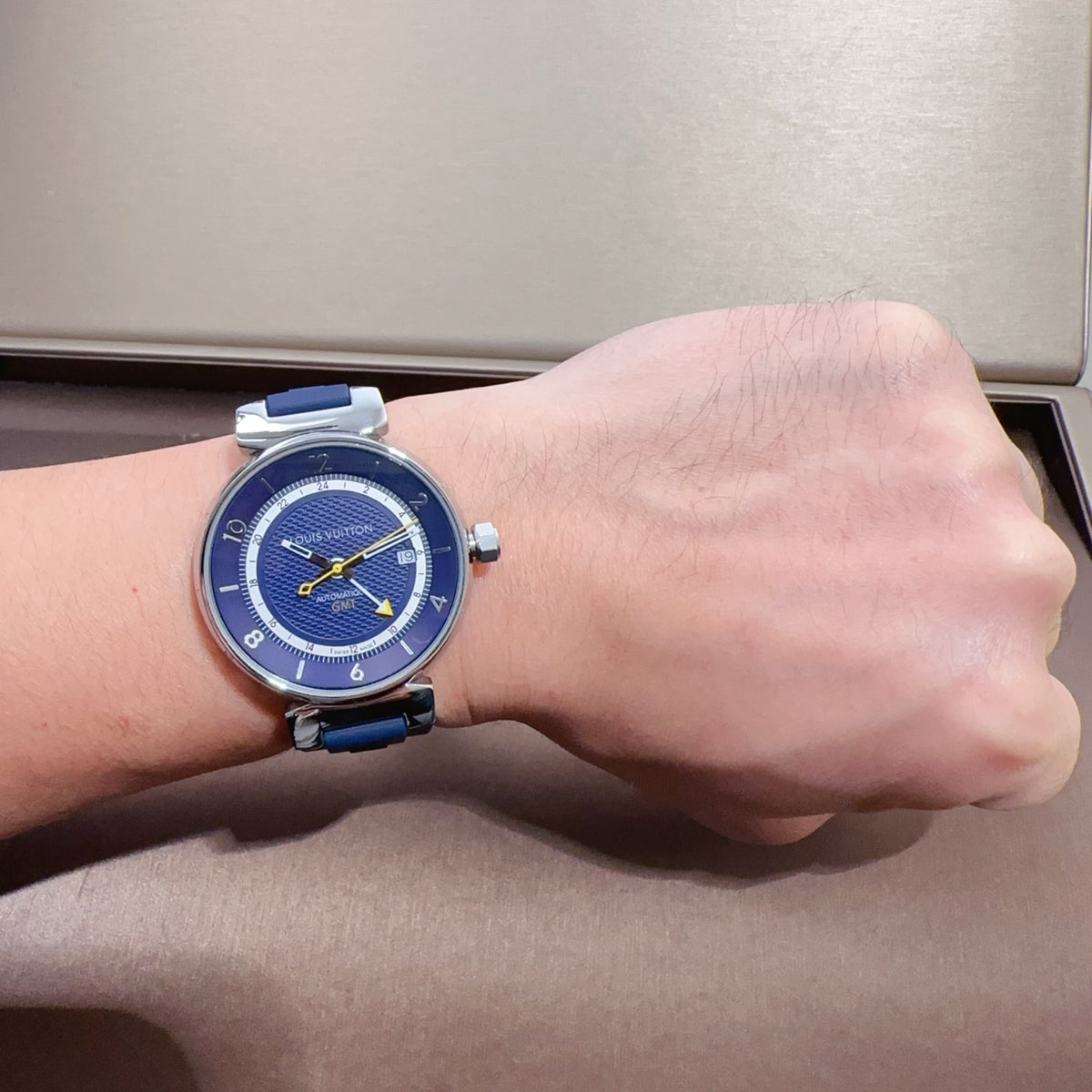 42mm Blue Dial Quartz Watch with Blue Strap 009