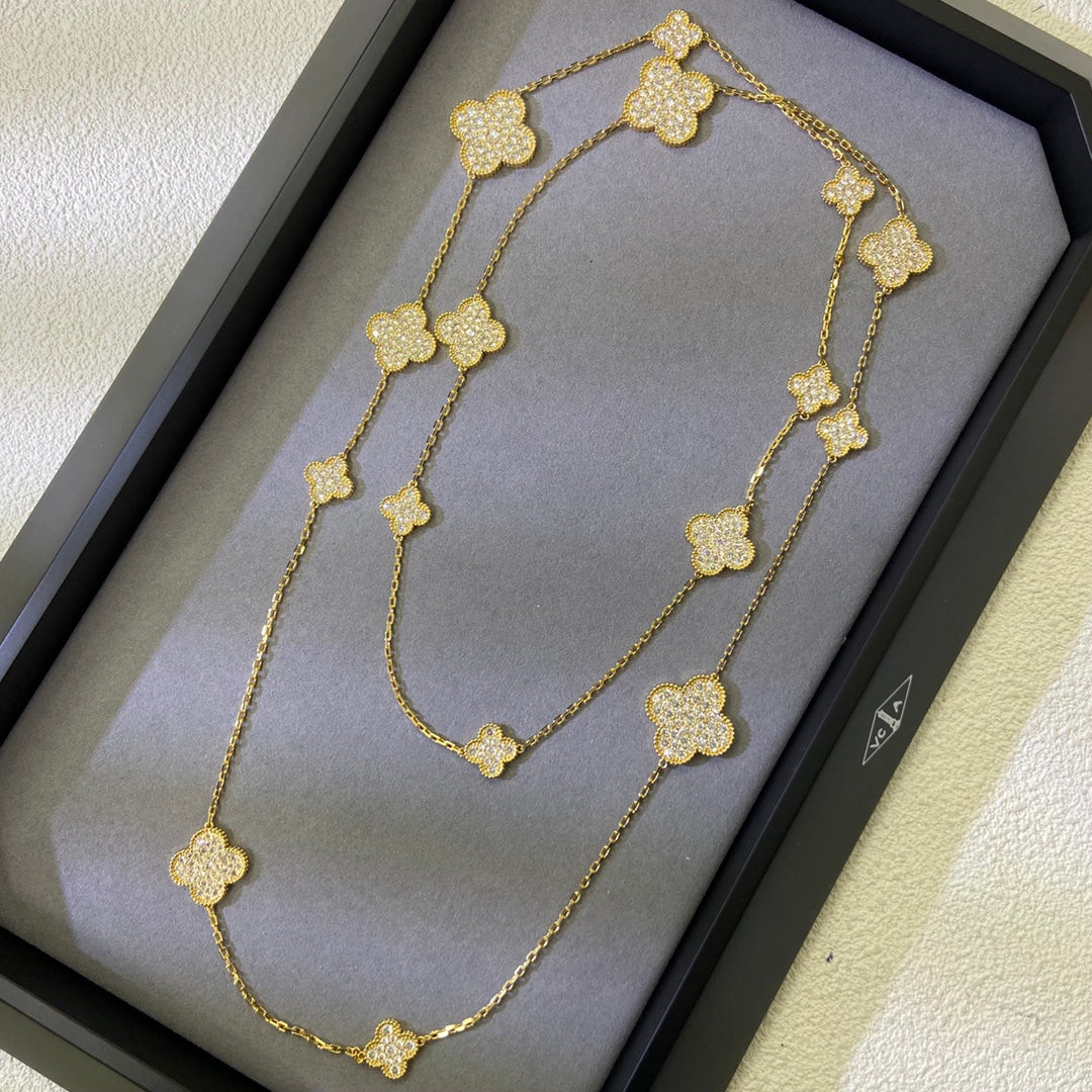 Textured Quatrefoil Station Necklace